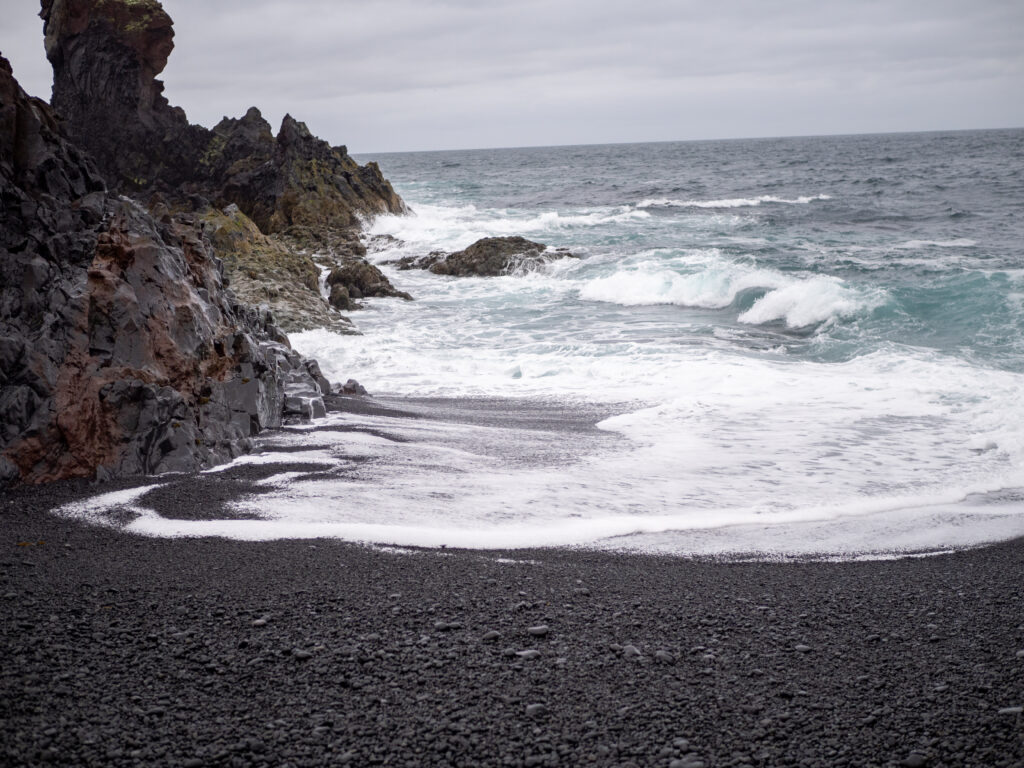 djupalonssandur voyage Islande juin 2020 plage galets noirs